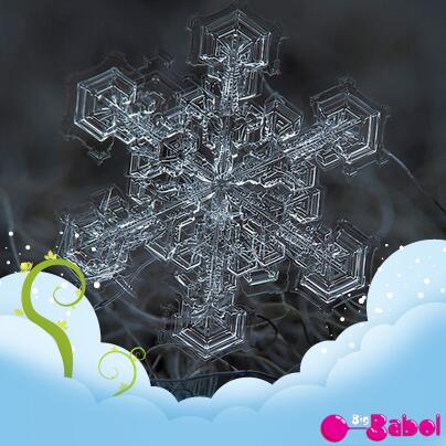 BigBabol_ID's tweet photo. Fren, ternyata seperti ini loh bentuk salju jika dilihat dari dekat. Bagus kan? Mention kalau kamu setuju. :) http://t.co/u0Ebzx1d2C