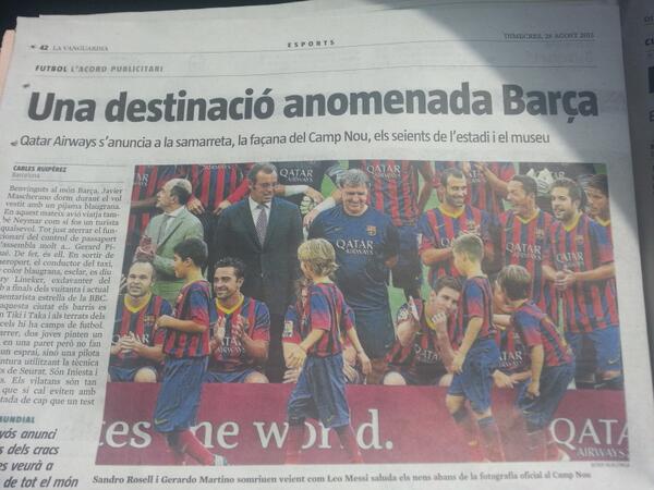 TONICUENCA's tweet photo. Hola aqui el tonet chocando la mano con el messias.... http://t.co/6UJgOBDEI0