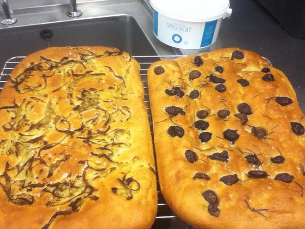 redrivercafe's tweet photo. Our first batch of focaccia Bread!! Rosemary and Olive, Onion and Fennel seed. #cornwall#cornishseasalt http://t.co/PPjFZdryAW