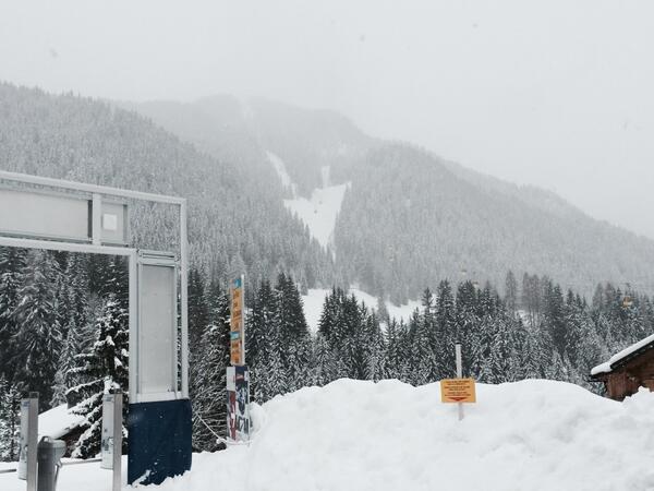 The Piz La Ila from the chairlift Colz in La Villa...#majestic! #movimentab #altabadia #granrisa #dolomiti #snow
