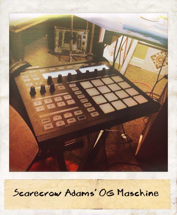 _scarecrowadams's tweet photo. #Studiolife http://t.co/gjR4teTt8M