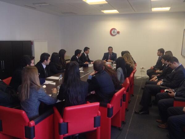 YediTepe Üniversitesi <a href="/yeditepe_uik/">yeditepe_uik</a> genç arkadaşlarımızla ülke gündemini tartışıyoruz.