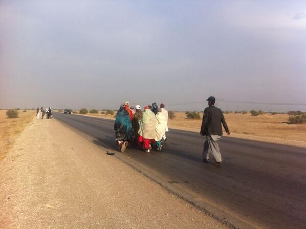 IVBMP's tweet photo. Weather cold, breezy &amp; cloudy. There's heavy trafic . JSQM BQ friends are with #VBMPLongMarch. V R 20 km 4rm Rojhan http://t.co/sG8R8tWkzg