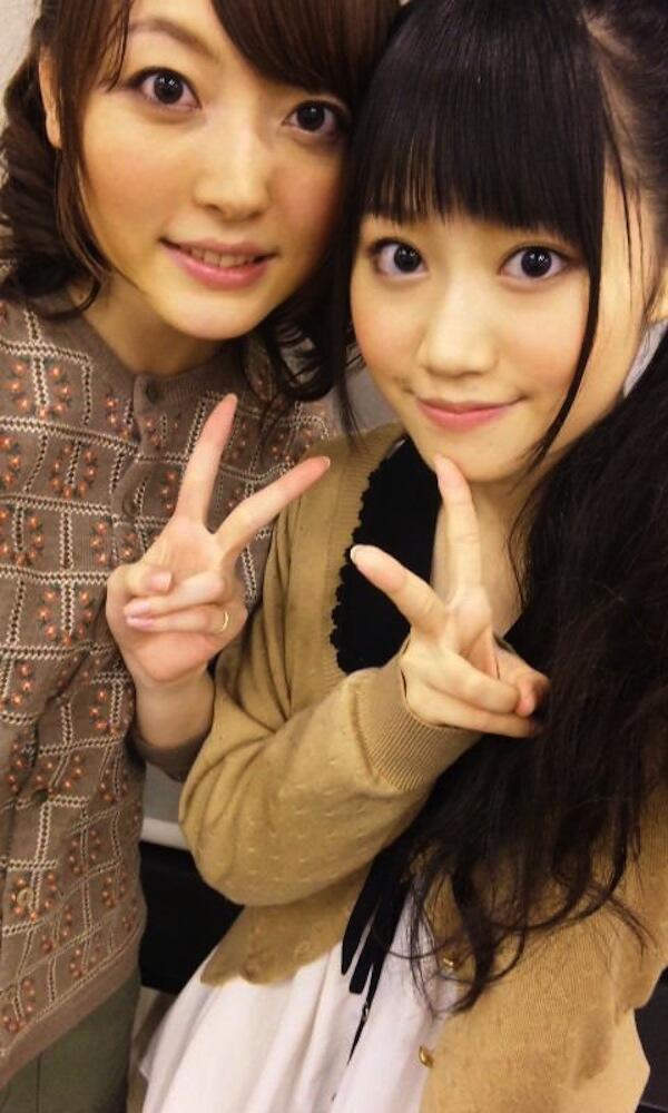 声優 Fan クオリティー على تويتر 花澤香菜のキュンキュンしたエピソード 休憩中の小倉唯と目が合った瞬間に チュっ と投げキッスをしたら 小倉唯も ん チュっ と返してくれたと うれしそうに語る 唯ちゃ ん Http T Co G0bvjefzyv 声優 Fan クオリティー على تويتر 花澤香菜のキュンキュンしたエピソード 休憩中の小倉唯と目が合った瞬間に チュっ と投げキッスをしたら 小倉唯も ん チュっ と返してくれたと うれしそうに語る 唯ちゃ ん Http T Co G0bvjefzyv