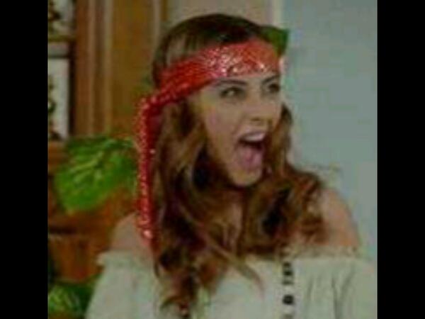 KoEkinnn's tweet photo. Prensesim http://t.co/8g5GN3I8LD