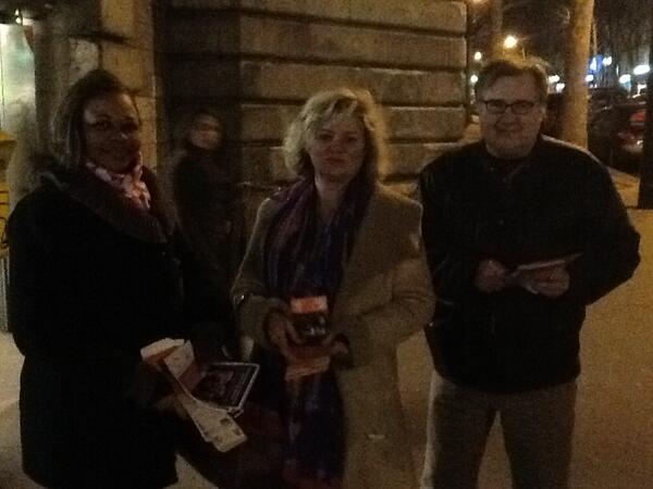 MoDem75013's tweet photo. Tractage Corvisart #paris2014 #mun75013 pr @nk_m ac @EdithGallois @chang_hua @jmdjait @MarieLourdieC et Elisabeth http://t.co/ApCkZAEvNR