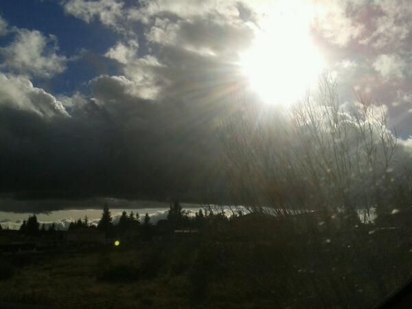 Alvaropmg's tweet photo. @tiempo_rtvcyl  nubes en las navas del marques http://t.co/kMIgG0LTpo