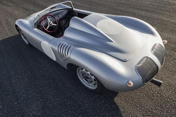 RSMagPorsche's tweet photo. 2,5 millions de dollars pour cette magnifique #Porsche 718 RS 1961. Qui dit mieux ? http://t.co/xoJnRytnvy