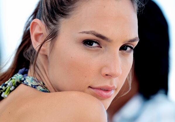 Gal Gadot tweet media