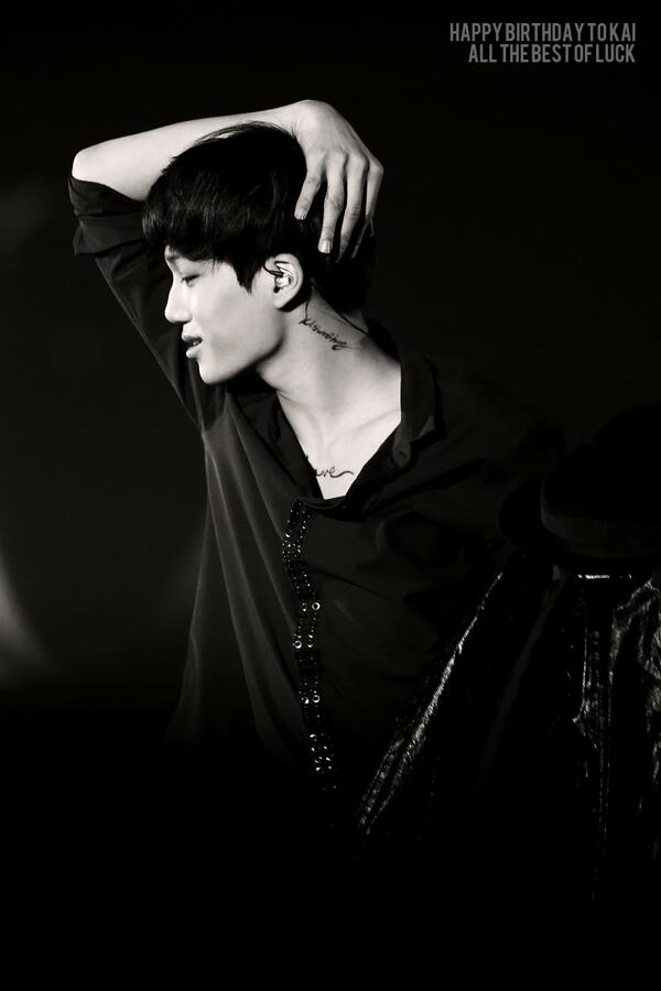 fybarbix's tweet photo. 종인 http://t.co/lfVu1ATkWK