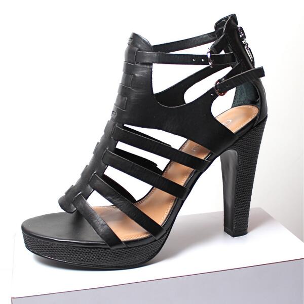 BelliniPanama's tweet photo. #FF #Panama @BelliniPanama Sandalia alta de tiras negras, super sexy..! para salir hoy de rumba, bellini multiplaza. http://t.co/1cHWZQQoRp
