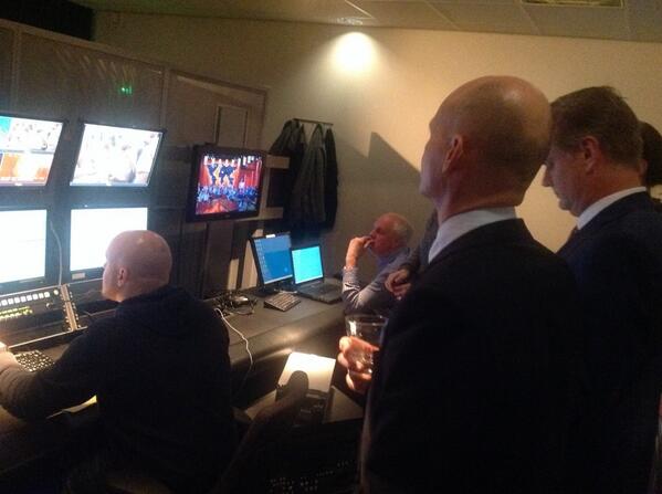 Alvast wat beelden kijken bij @dwdd met @hansdocter en KeesvBaar, amb in Ghana en Z Soedan. WE GAAN BEGINNEN (30min)