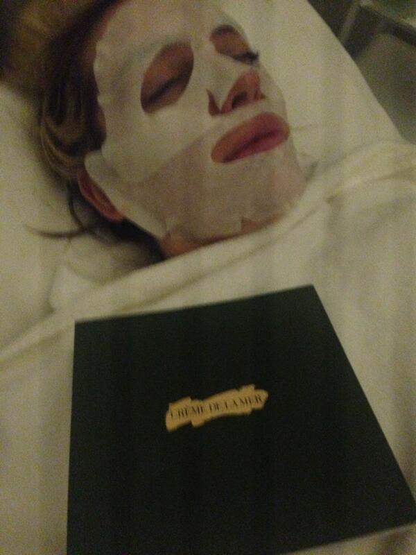 LawsonCarla's tweet photo. Absolutley floating after my facial with @pammyelemis @MerPamela #love http://t.co/QMTtDamlg0