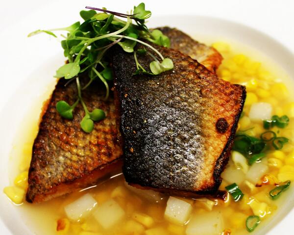 rouge98philly's tweet photo. branzino...just perfect! http://t.co/4glJvA2uYr