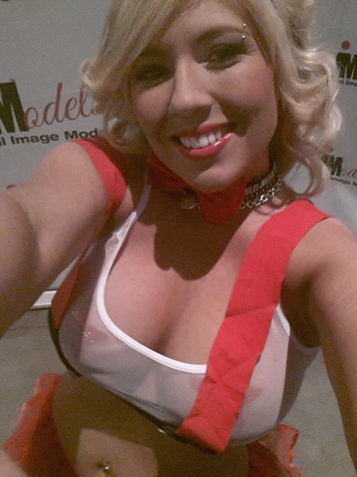 At the @IdealImageModel booth @AEexpo http://t.co/znDgYwbtHE<a class="tags" href="/tag/idealimagemodel">@idealimagemodel</a><a class="tags" href="/tag/aeexpo">@aeexpo</a><a href="/tag/foodandsexmakemehappy"class="tags"><span>#foodandsexmakemehappy</span></a>