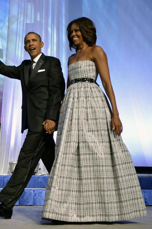 ELLEmagazine's tweet image. Do you have a favorite #FLOTUS fashion moment? We're obsessing over this number on.elle.com/1awmZpu