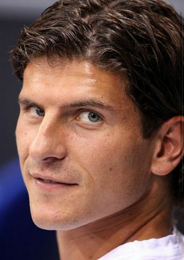 LifeOfAnderson's tweet photo. Just took a mugshot of Mario Gomez. #Mug http://t.co/ehxYcjOucn