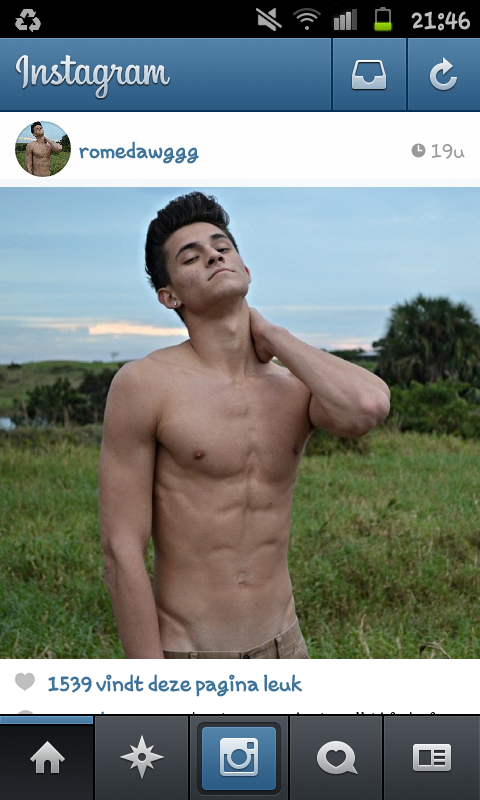 lissy97Kus's tweet photo. OMG en hij wou mij op instagram volgen http://t.co/DbEJSoINKL