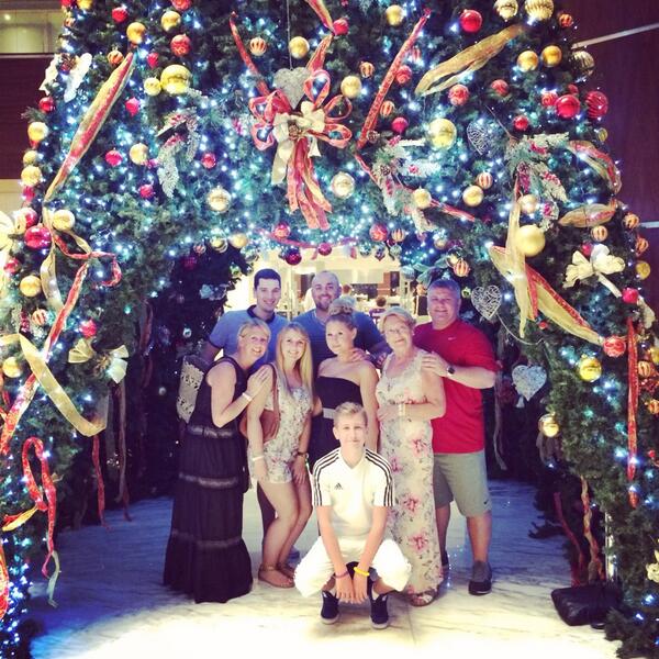 Megan_barden's tweet photo. Christmas feels so long ago!! http://t.co/xgfUQm3aZ1