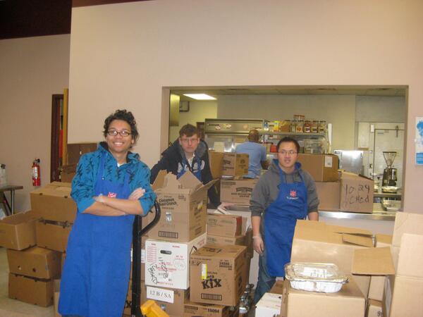 SPPSfocusbeyond's tweet photo. Focus Beyond students help out at W. 7th Salvation Army every week @SPPSfocusbeyond http://t.co/BXJRmCg2Xl