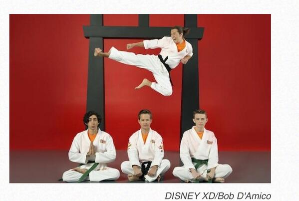 averyLMay's tweet photo. Uncle @DylanRSnyder #KICKINIT @DisneyChannelPR announces SEASON4! #Feb17 ❤️ http://t.co/tdJ076bcXc