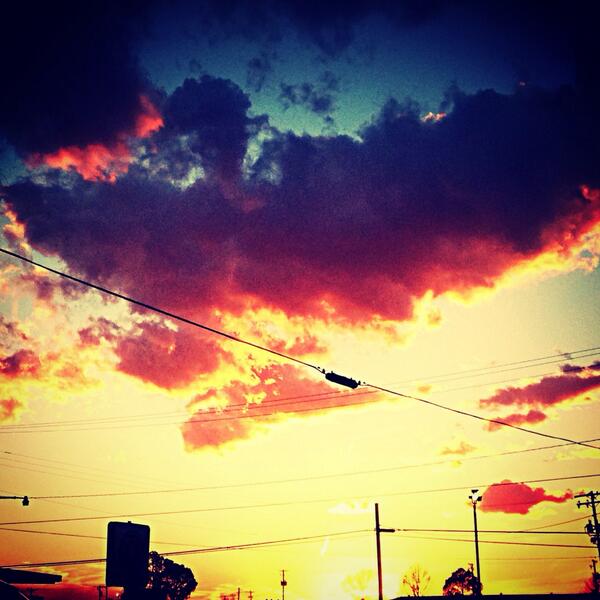 WitcherWhitney's tweet photo. Yesterday's sunset http://t.co/XjxyKPxPAj