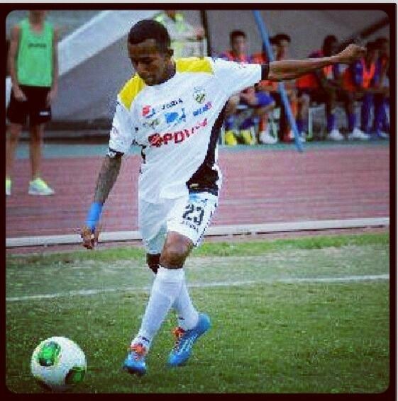 MS8FansClub's tweet photo. Marcos en su Debut con el Deportivo Táchira http://t.co/mnT2j6DhSm