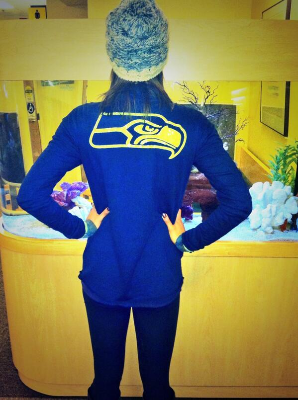 SeaGalAngela's tweet photo. Happy Blue Friday!!!! #GoHawks #Seahawks #seagals http://t.co/jFaktr7Yez