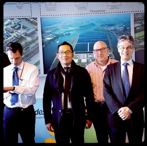 Perjanjian hibah untuk air dan banjir kota Bandung dari perusahaan Air Evides Belanda.