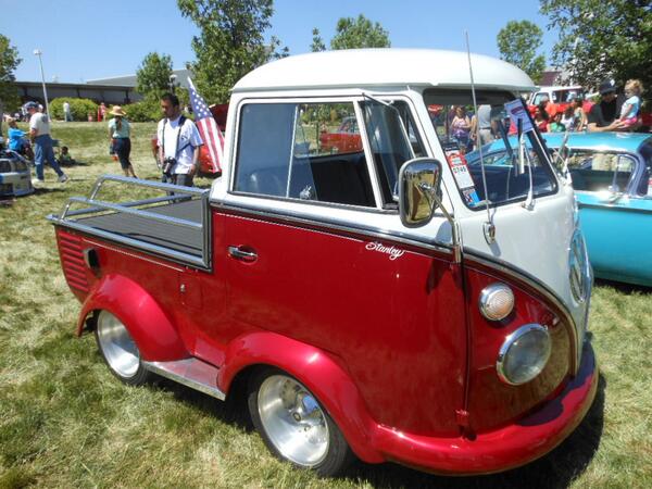 Markorth's tweet photo. #barrettjackson   @Stanleytheshort  here on twitter and on facebook http://t.co/NkNYfzl27c