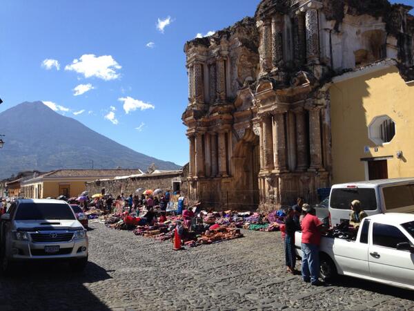 FMIROFM's tweet image. Antigua-style