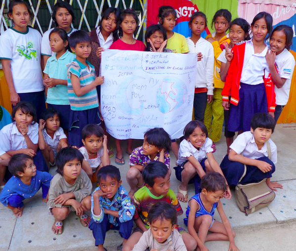 EventbriteSF's tweet photo. #ichipinfor for @goworks to invest in local leaders who are ending poverty. cc @jetblue + a pic from the GO family! http://t.co/wiaI9xcJq9