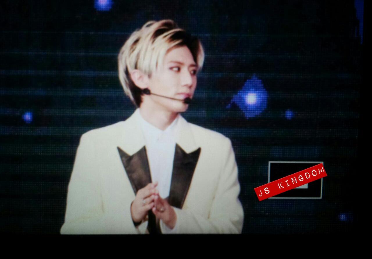 BeP5QxGCMAAjg0y.jpg:large