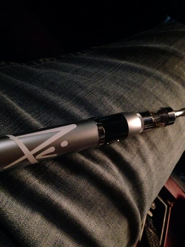 Henry__Ki's tweet image. Vape life with my new #kanger #protank3