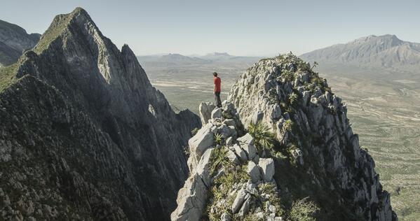 thenorthface's tweet photo. Just posted- see more pics from @AlexHonnold's incredible free solo of El Sendero Luminoso: http://t.co/bGeeuTQAWh http://t.co/Hk9mtjOoZm
