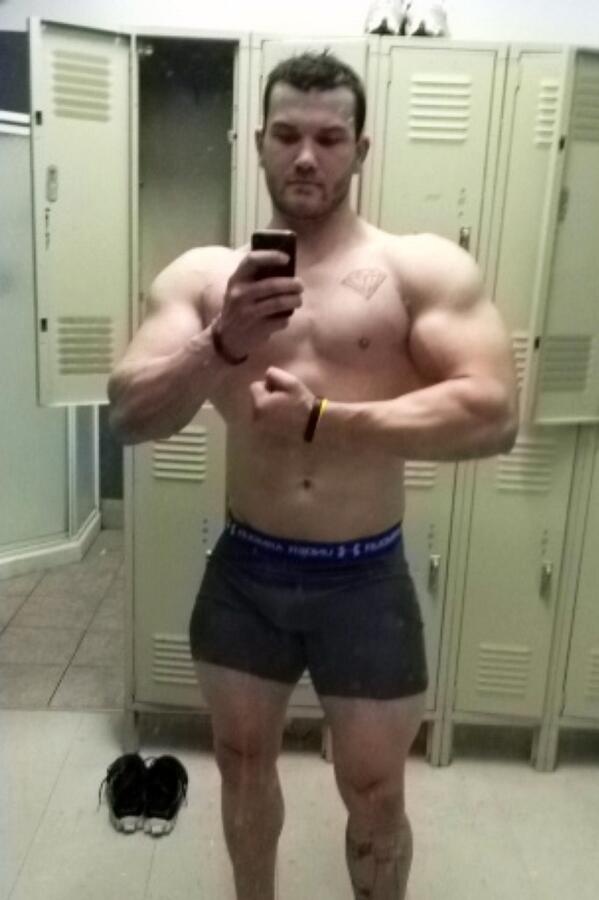 cmcilwraith14's tweet photo. Eat, sleep, train, repeat. http://t.co/BSeX2L9OgF
