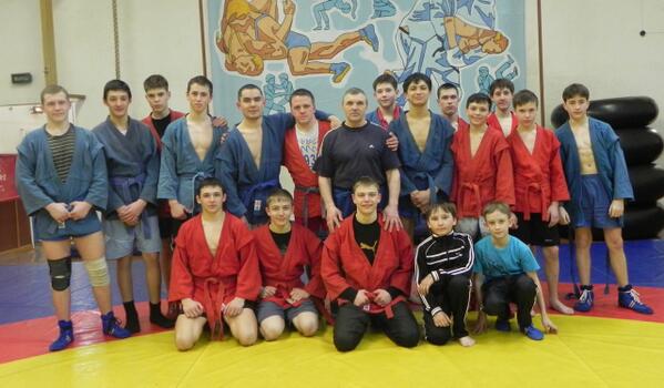 Our team and wrestling coach "Sambo" ( Наша команда и тренер по борьбе "САМБО")
