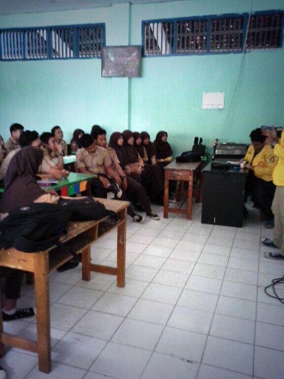 Semua semangat duduk di depan!! Antusias banget para peJoang <a href="/SMAZGA/">SMA Al-Azhar 3 BL</a>  ini sama UI nihh!!