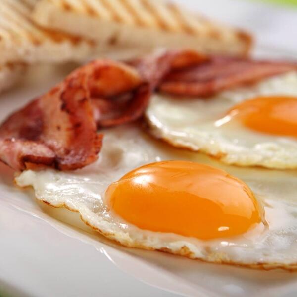 DaRoberta3's tweet photo. vai Tu zini, kad pie mums Brīvdienās Brokastis ir līdz plkst.14:00?!;) http://t.co/gYtQtQQ4xE