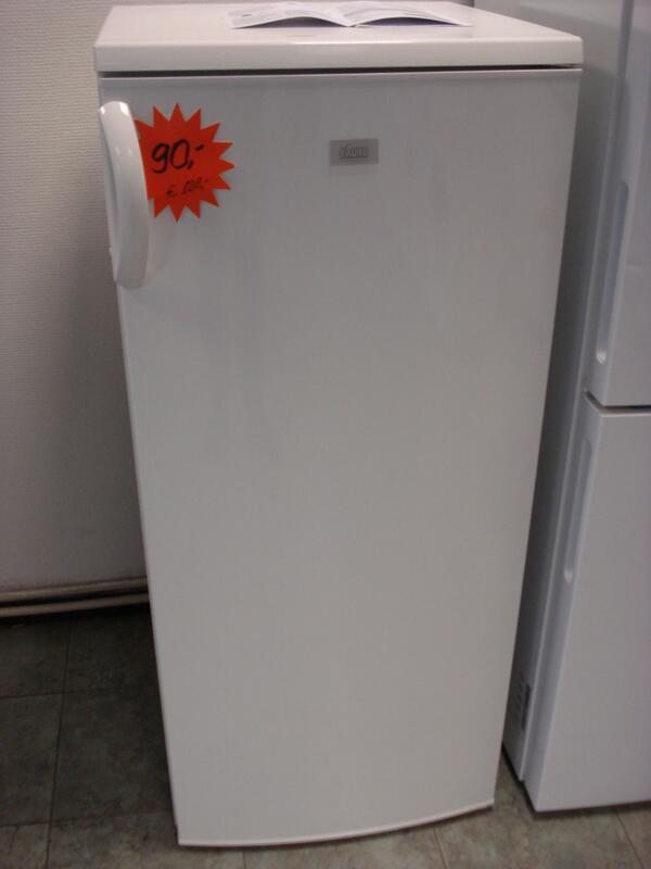 SoltexSia's tweet image. Ledusskapis 125 cm augstumā. Tikai 128 €. Zvaniet 29850900 vai ienāciet Matīsa ielā 52a. Bezmaksas piegāde Rīgā.