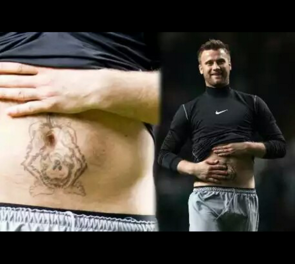 bootifulgame on Twitter: "Artur Boruc has a tattoo of a monkey's bum on his belly. #TIL http://t.co/MxHzvdMox2" / X