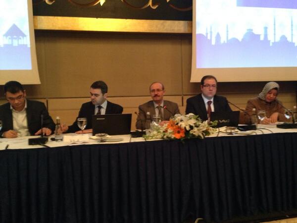 #MenderesÖzalErdoğan İl başk. Sorgun; vaktimizden ve naktimizden fedakarlık yaparken şimdi ayrıca dik durma zamanı