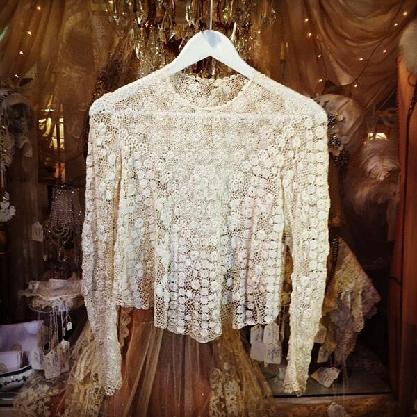 Sheelin Lace London tweet media