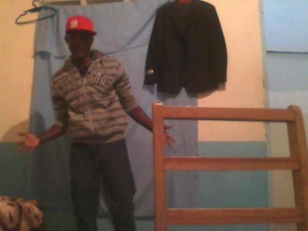 Francomusyo's tweet image. this guy,aint shit