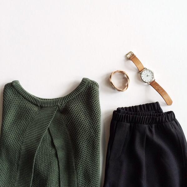 parcshop's tweet image. Saturdays // slit back sweater, elastic trousers, and leather accessories #bbdakota #solidmfgco