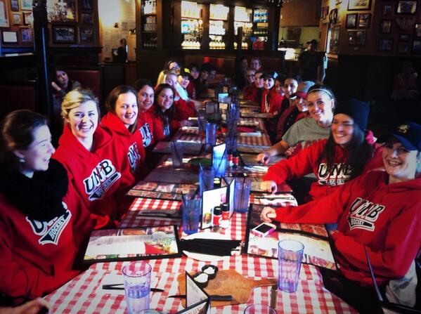 thelisabethomas's tweet photo. eh badda boom badda bing @unb_redBLAZERS #fuelingup http://t.co/B0CiyWhDvm