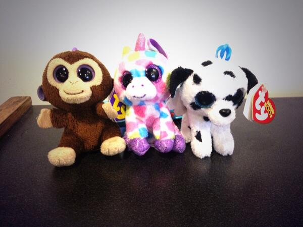 coconutsparkles's tweet photo. Sparkles just had a baby! His name is fetch 🐶 http://t.co/gYmfeWqmZv