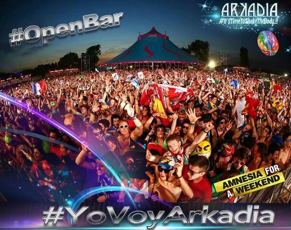 Clubbers_VIP's tweet photo. 1er Aniversario @ArkadiaVIP #LocuraTotal #OpenBar 2Am  #YoVoyArkadia #AmnesiaForAWeekend #YoVoyArkadia RT http://t.co/ZSBEXmVzOZ