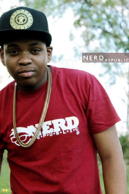 JOOZ_PTY's tweet photo. Angelo | Nerd @nerd_republic http://t.co/plfCvbN2X9
