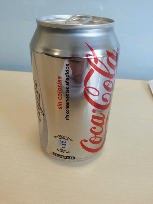 Jaime_Bravo_'s tweet photo. Egoismo nivel cocacola sin nombre para compartir http://t.co/V3fCvI6MkC
